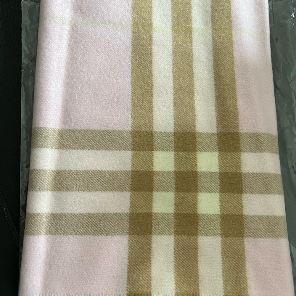 Brand new Burberry cashmere scarf
